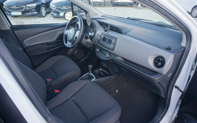Toyota Yaris cena 45700 przebieg: 171574, rok produkcji 2018 z Grodków małe 562